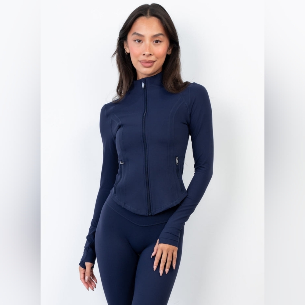 Vitality Cloud II Frame Jacket NEW Medium